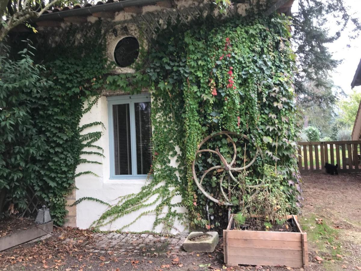 Maison M On The Dordogne Sainte Foy la Grande Bagian luar foto