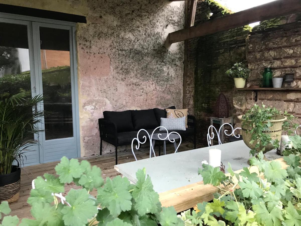 Maison M On The Dordogne Sainte Foy la Grande Bagian luar foto
